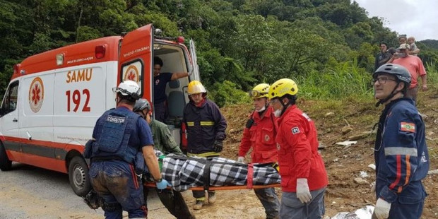 Intuição de filho salva casal da morte 36 horas após acidente em Santa Catarina