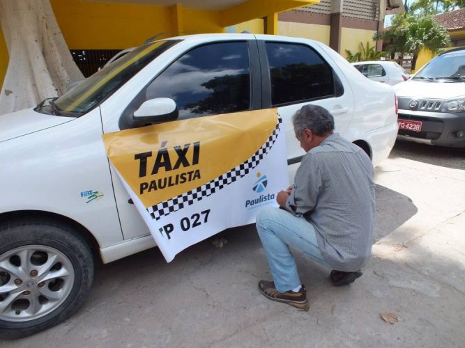 Táxis de Paulista são autorizados a circular pelo Recife durante o carnaval