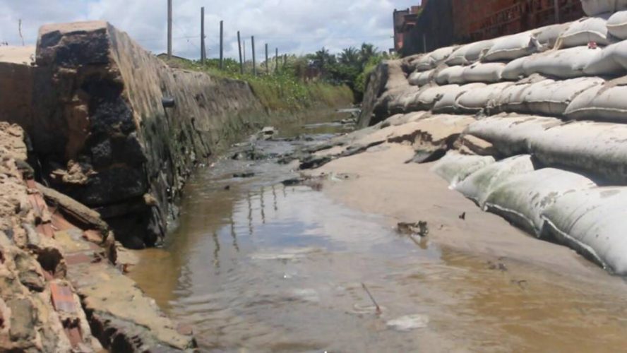 Contaminação: praias de Paulista sao consideradas péssimas para o banho de mar
