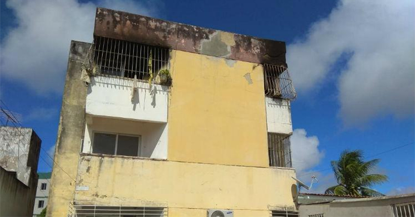 Apartamento que pegou fogo em Paulista é interditado