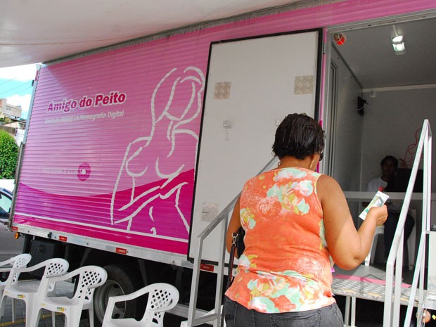 Mulheres de Paulista podem realizar exame de mamografia de graça