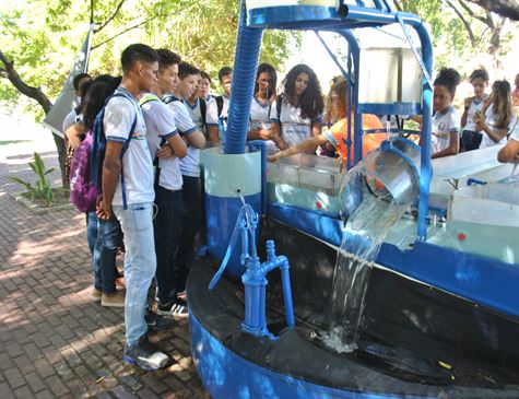 CONSCIENTIZAÇÃO: Espaço Ciência promove ação temática sobre Semana da Água