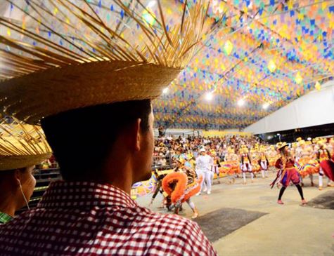 Festejos juninos agitam a sexta-feira em todas as regiões do Estado