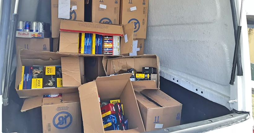 Ação da PRF localiza caminhonete roubada e recupera carga de 3.940 maços de cigarro