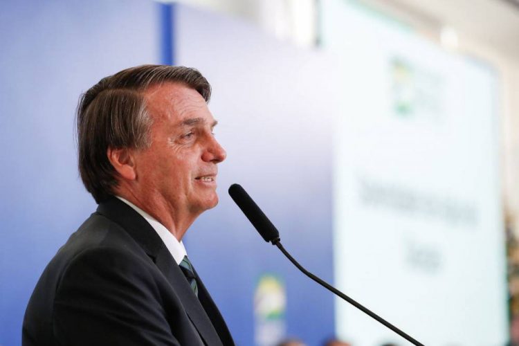 Brasil está quebrado e eu não consigo fazer nada, afirma o presidente Bolsonaro