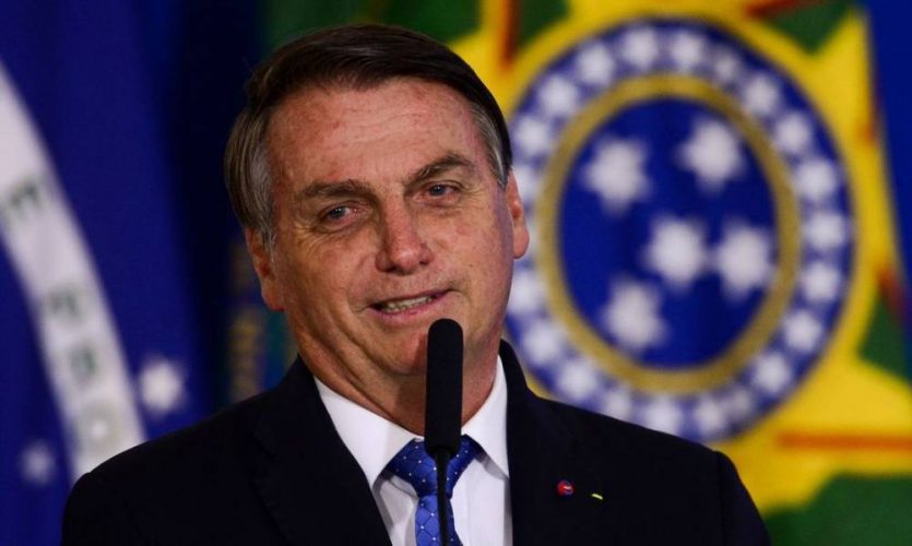 Brasil está uma maravilha, afirma Bolsonaro após dizer que país está quebrado