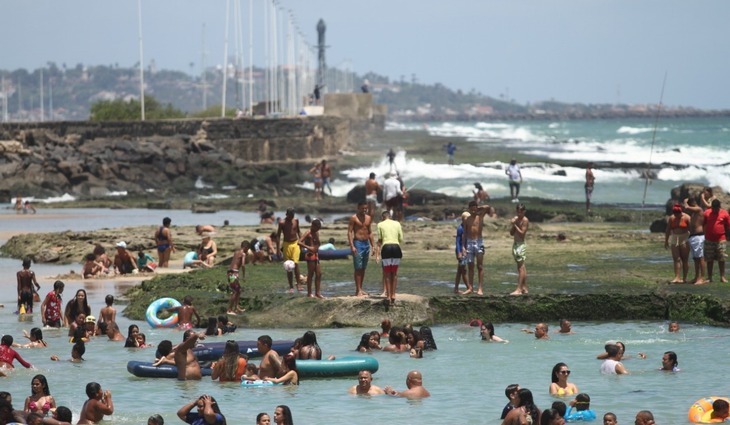 Zona Sul tem praias lotadas no primeiro domingo de 2021