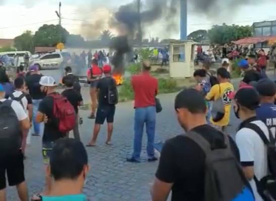Passageiros realizam segundo protesto em menos de um mês no TI Igarassu