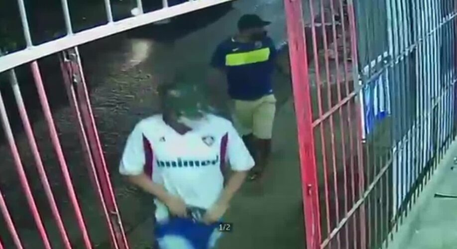 Câmeras flagram assalto a mercadinho na Mirueira, Paulista.