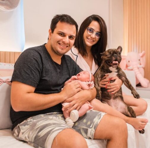 Bebê nasce com anticorpos contra Covid-19 no Recife após mãe ser vacinada na gestação