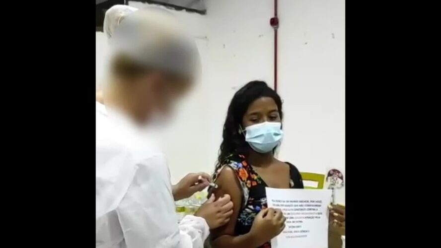 Paulista vacina adolescentes contra Covid com imunizante não autorizado pela Anvisa para menores de 18 anos