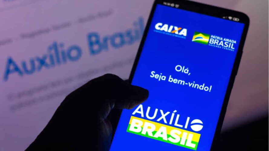Caixa paga Auxílio Brasil a beneficiários com NIS final 6