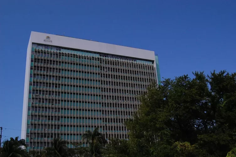 Secretaria de Saúde do Recife abre inscrições para 67 vagas de estágio de nível superior