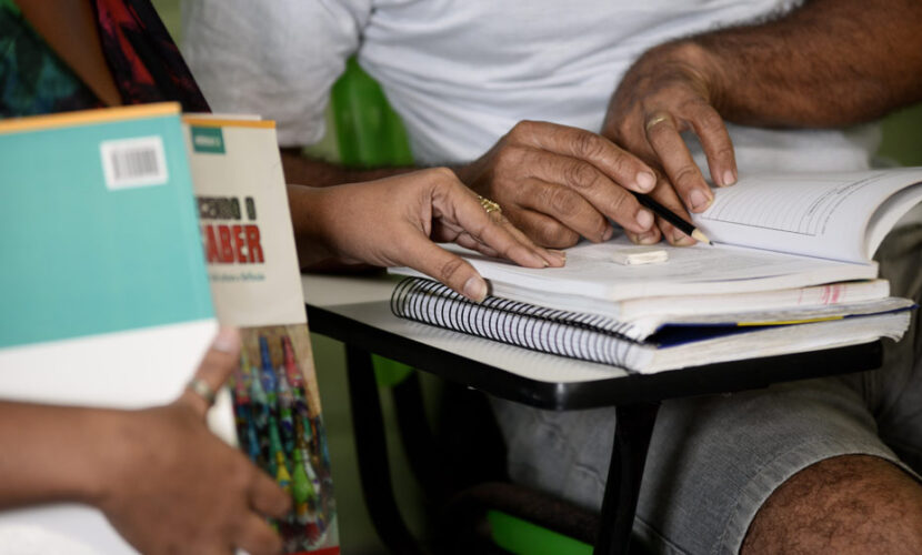 Pernambuco oferece 19 mil vagas para Educação de Jovens e Adultos