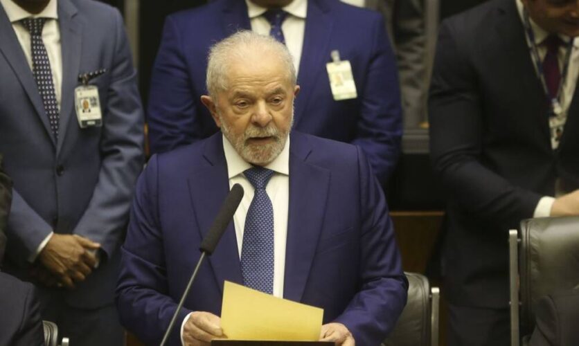 O primeiro mês ‘desastroso’ do governo Lula: veja principais polêmicas