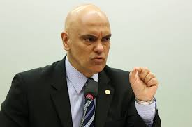 Urgente: Moraes decide afastar o governador Ibaneis Rocha, do Distrito Federal, por 90 dias