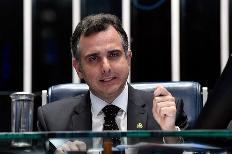 Pacheco se desespera com adesões de senadores do MDB e União Brasil a candidatura de Rogério Marinho