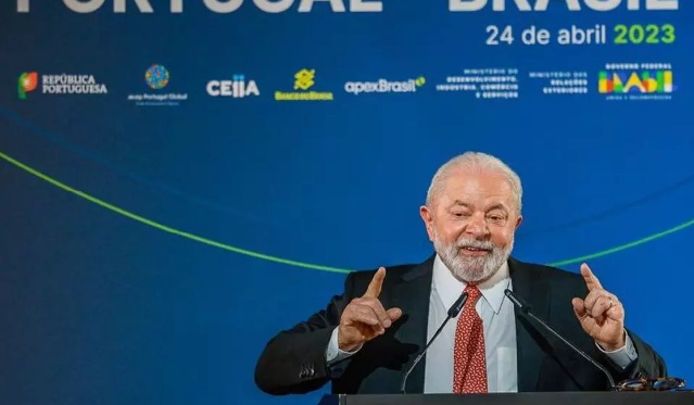 ‘Ostentação’: Lula já gastou R$ 12 milhões em cartões