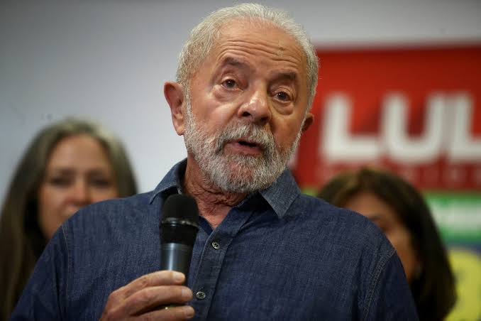 Colunista da Folha de São Paulo diz que governo Lula é trapalhão: “onde está Lula que foi o melhor político do país?”; VEJA MATÉRIA
