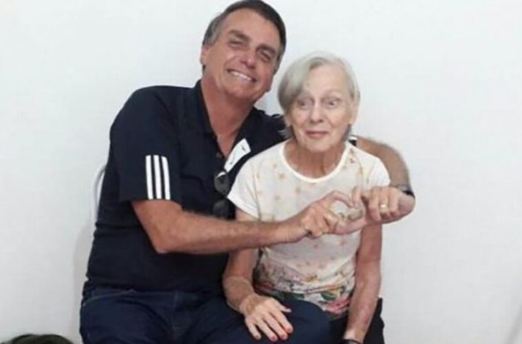 Bolsonaro publica emocionante vídeo em homenagem a sua mãe: “aproveite enquanto a tem”; VEJA VÍDEO