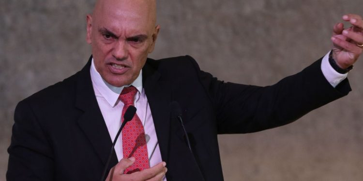Deputada alemã chama Alexandre de Moraes de “o maior criminoso do Brasil”