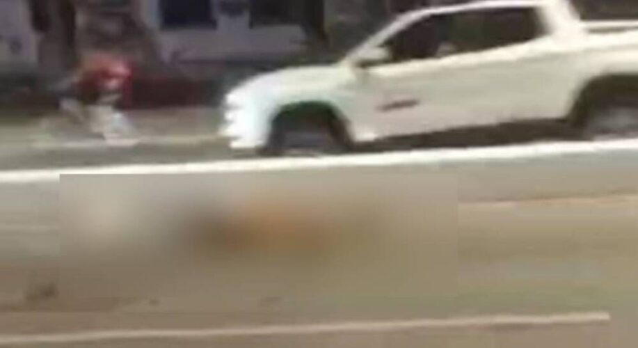 Idosa morre atropelada por carro após se desequilibrar ao subir batente na avenida Norte