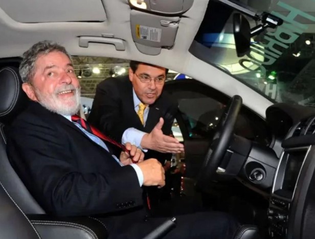 Frota de blindados de Lula será renovada pelo GSI por R$ 7,8 milhões