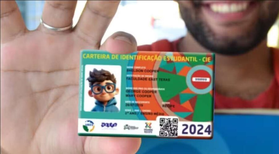 Carteira de estudante 2024: veja como alunos de escolas e cursinhos podem solicitar documento no Grande Recife