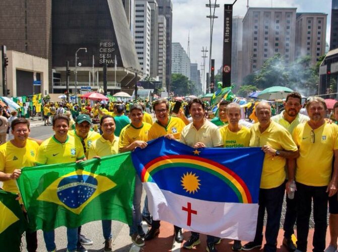 Deputados pernambucanos marcam presença no ato em defesa do ex-presidente Jair Bolsonaro