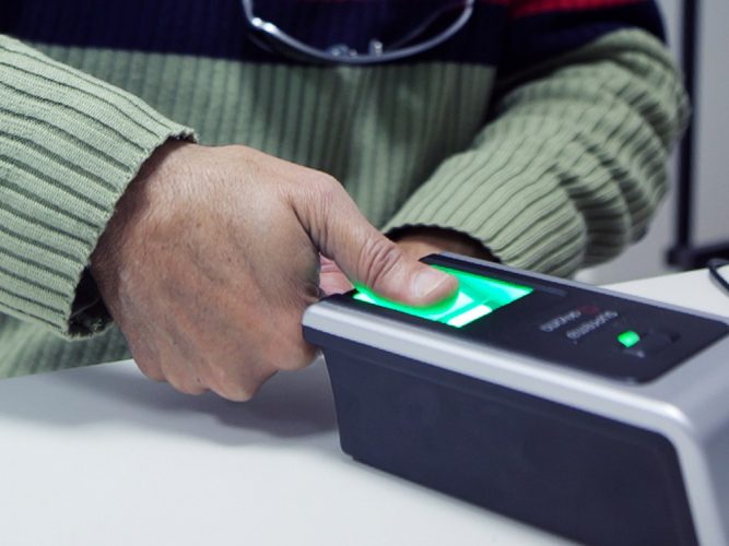 Mais de 30% dos eleitores faltam cadastrar biometria em Pernambuco