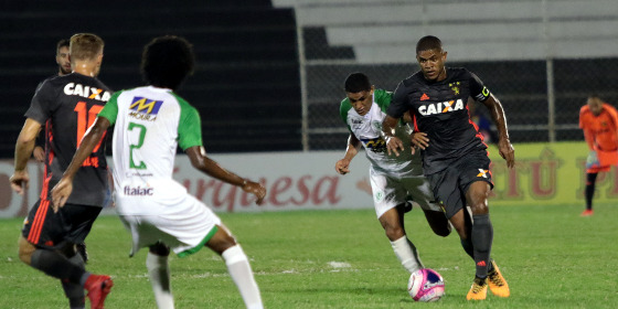 Sport empata com o lanterna Belo Jardim diante de 722 torcedores no Lacerdão